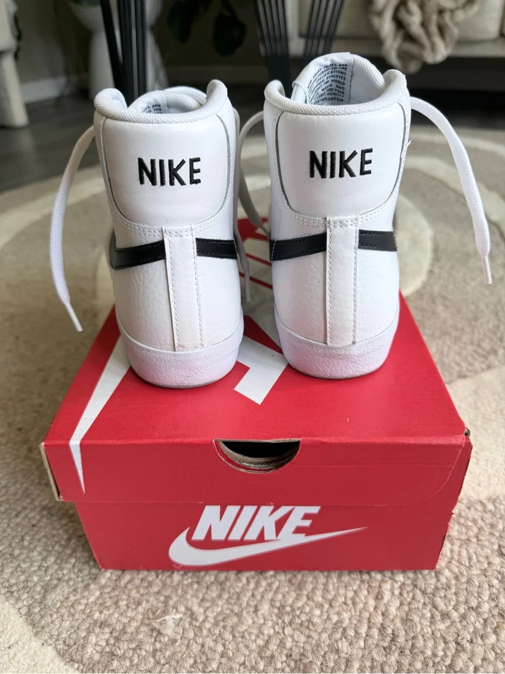 Nike Blazer Mid 77